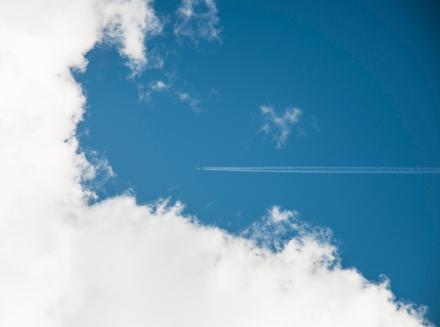 Самолёт в облаках Самолёт в облаках